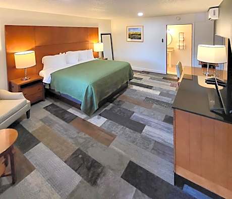 Deluxe King Room
