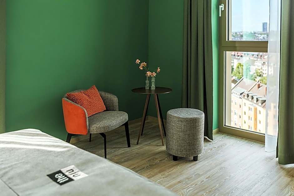 Holiday Inn - the niu, Tab Dusseldorf Main Station By IHG