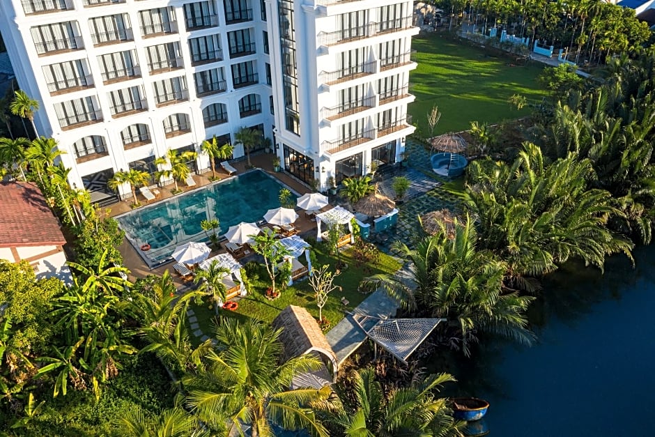 Shining Riverside Hoi An Boutique & Spa