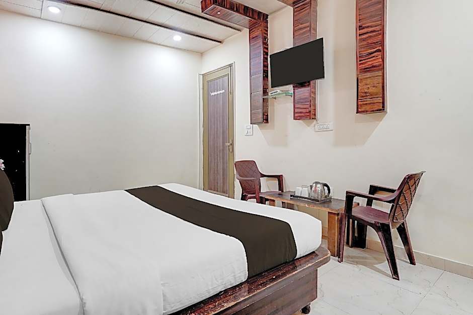 Super Hotel O Zirakpur City Court Complex Formerly The Platinum