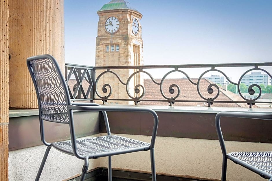 Royal Hotel - Urban Living