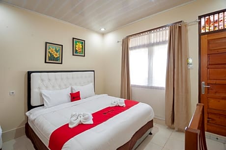 Reddoorz Syariah near tirtasari sonsang dan banto royo