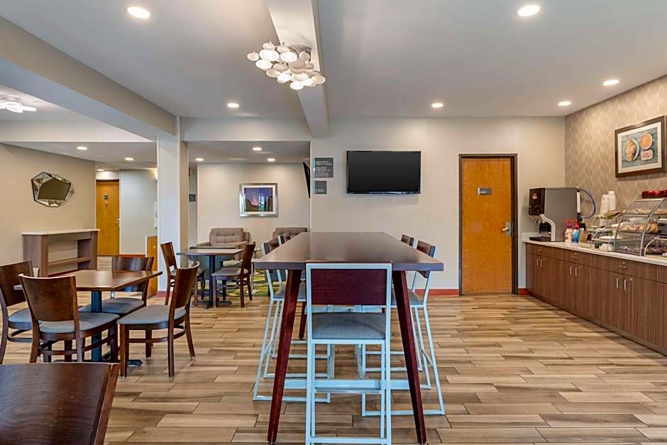 Best Western St. Clairsville Inn & Suites