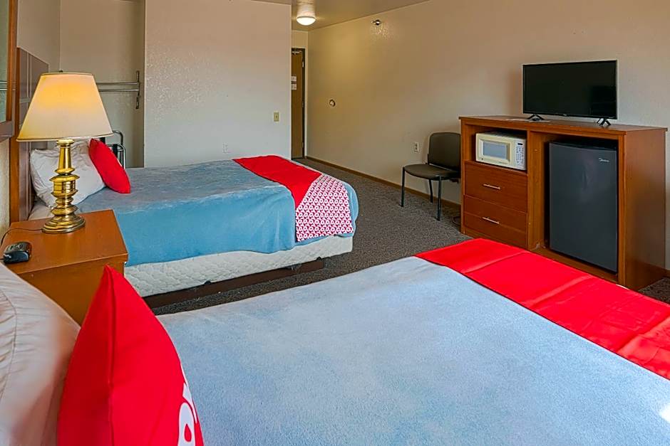 OYO Hotel Redwood Falls near Jackpot Casino