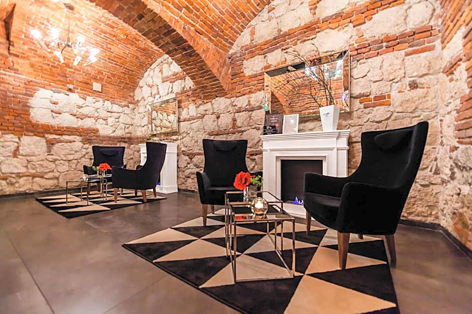 Queen Boutique Hotel