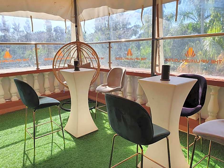 The VIP Luxury Lounge