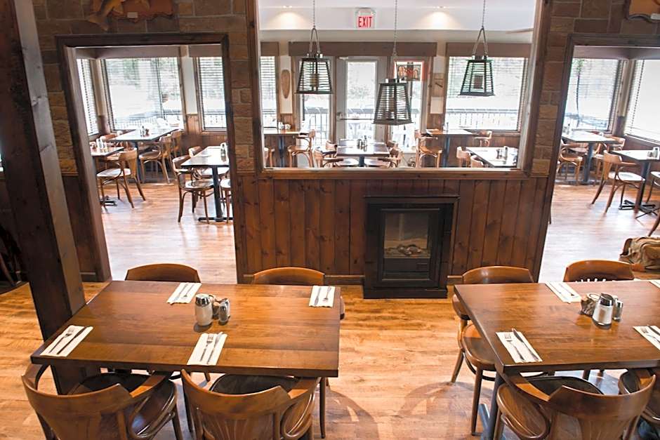 Trapper's Choice Inn & Restaurant