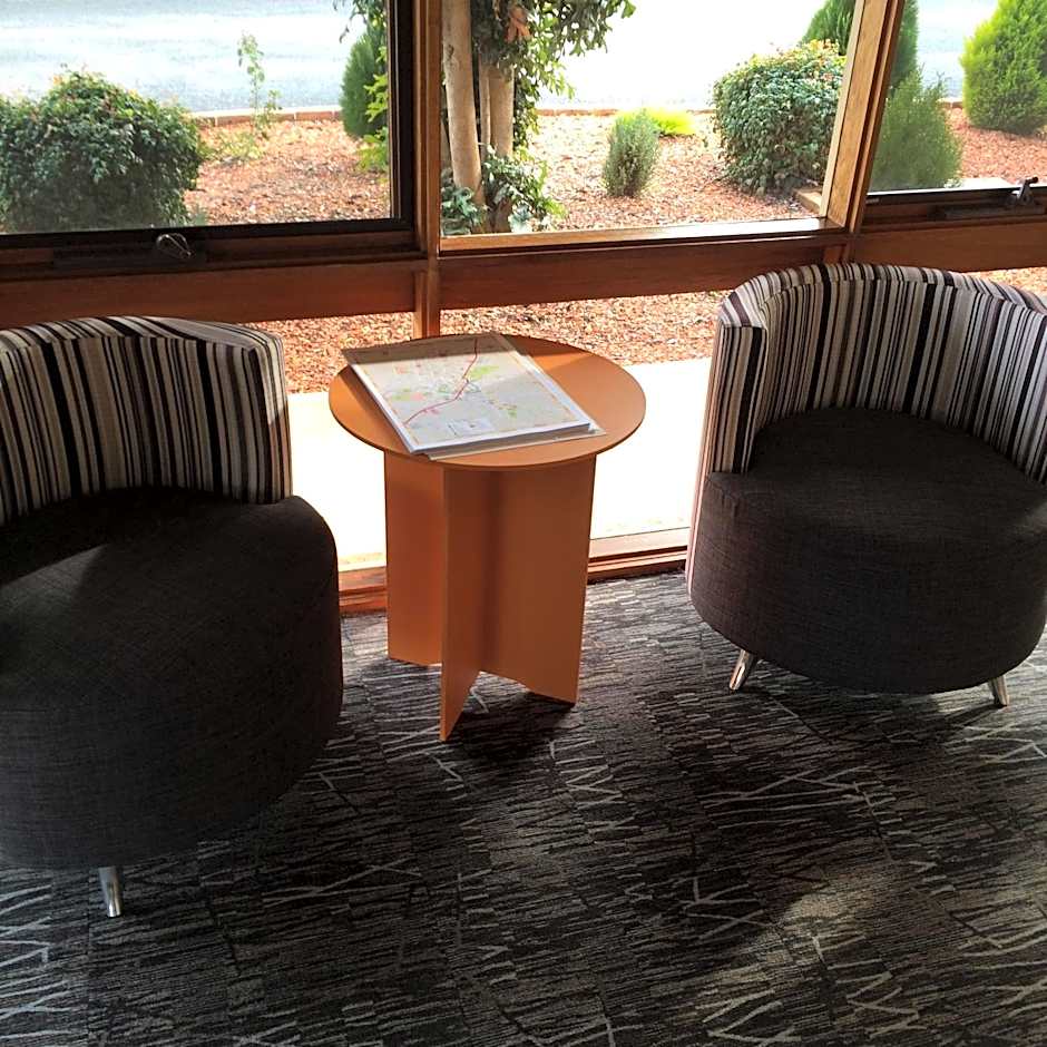 Town And Country Motor Inn Forbes