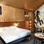 Eklo Hotels Paris Roissy CDG Airport