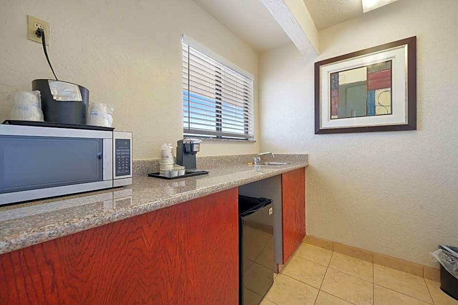 Best Western Plus Executive Inn And Suites