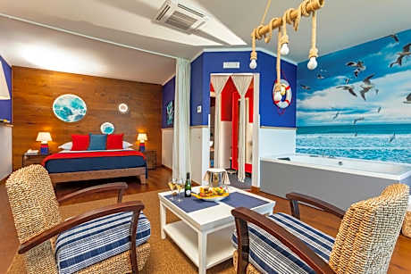 Studio with Terrace and Sea View