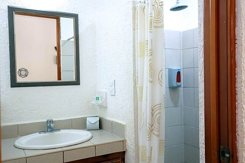 Hotel Bosque Caribe, 5th Av. Zone