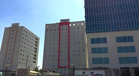 Red Fox by Lemon Tree Hotels, Sector 60, Gurugram