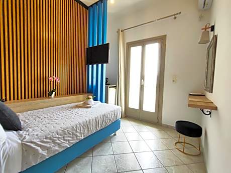 Single Room with Side-Sea View