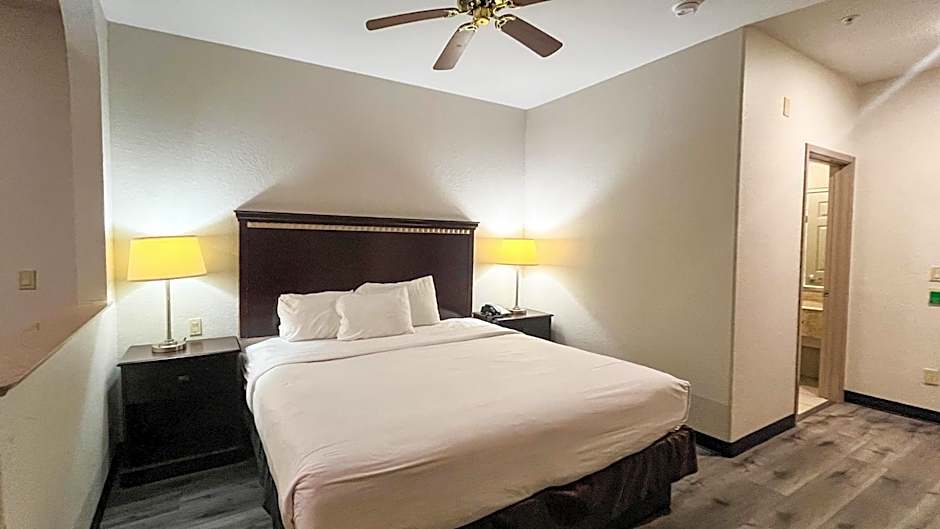 Studio 6 Suites Houston, TX - Spring