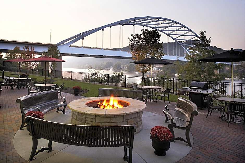 Fairfield Inn & Suites by Marriott Pittsburgh Neville Island