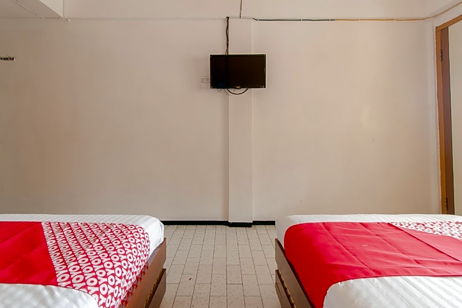 OYO 1996 Koneng Hotel