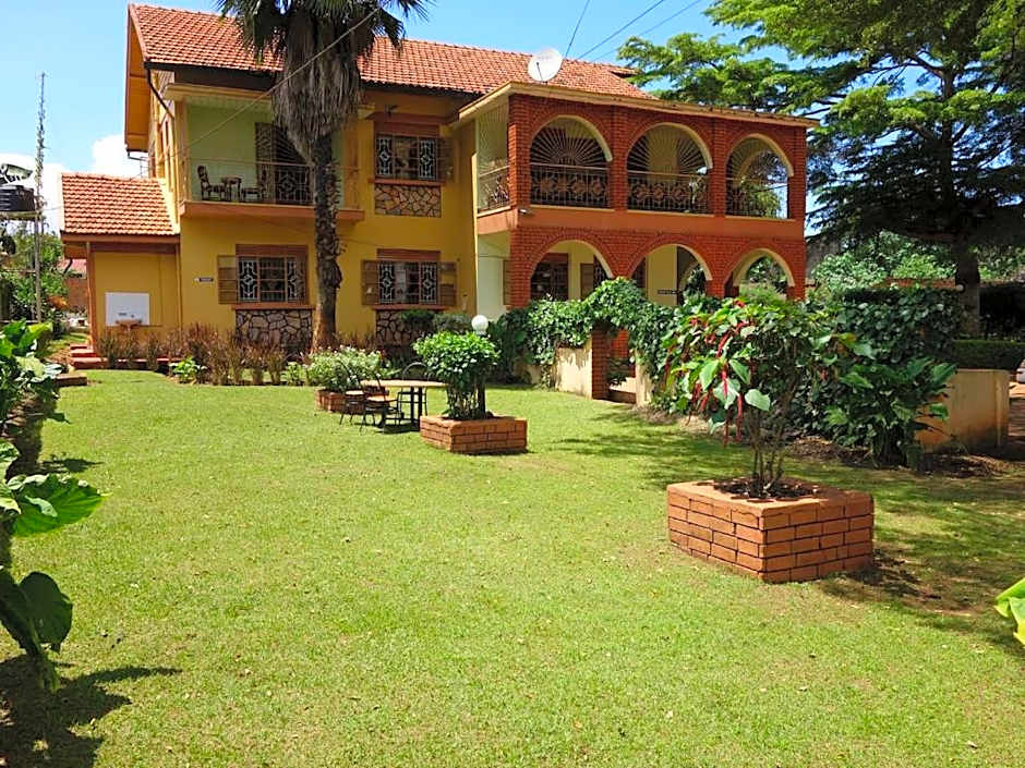 Bridgeway Guesthouse – Jinja, TX
