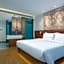 James Joyce Coffetel Shijiazhuang the Mixc Jinyuan Tower Airport Bus