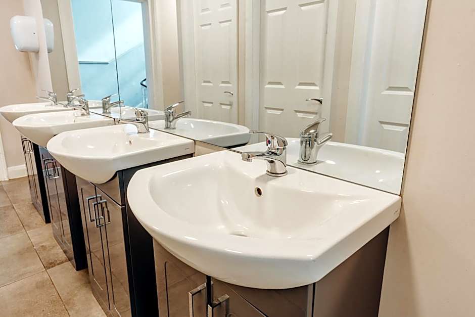 Eden Quay Guesthouse Private Rooms