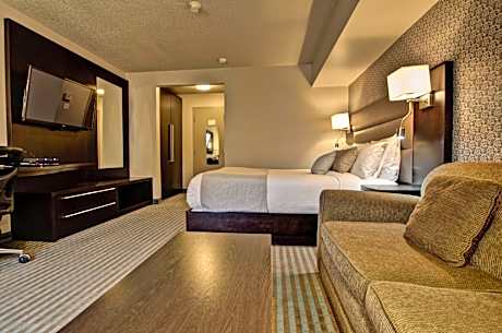 Queen Room with Sofa Bed