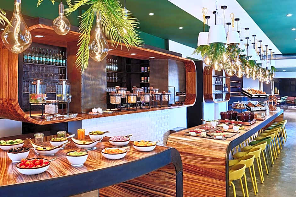 the Deutz, a Tribute Portfolio Hotel