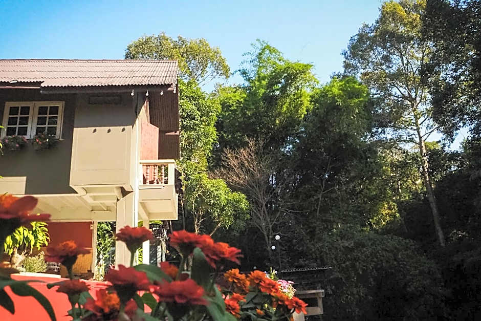 Chomklong Experience