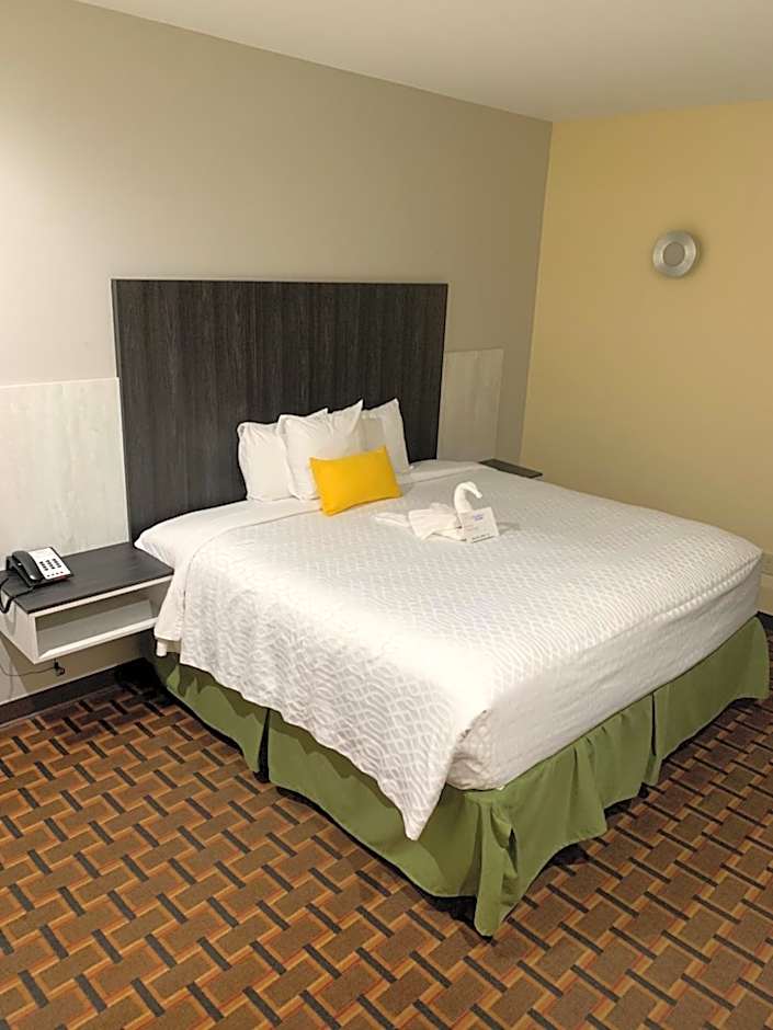 HomeStay Inn & Suites Edinburg