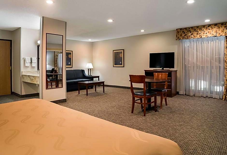 Quality Inn Grand Blanc - Flint South