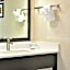 Comfort Inn & Suites Vancouver Downtown City Center