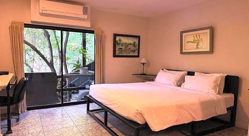 Silp-Pa Phra Nakhon Si Ayutthaya Hotel