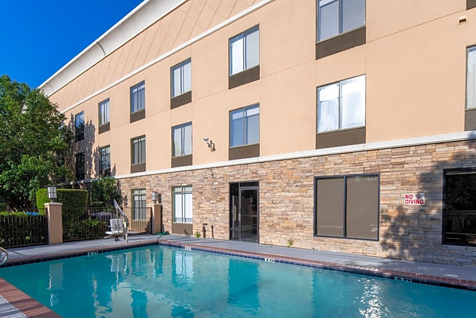 Holiday Inn Express Arlington Interstate 20 Parks Mall By IHG