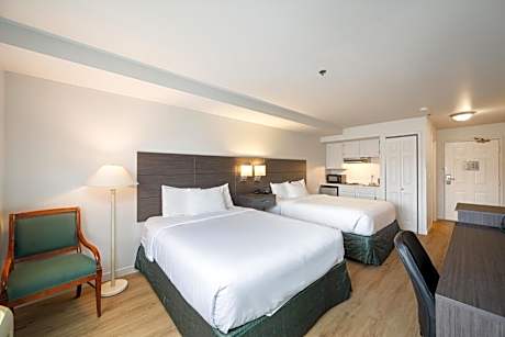 Studio with Two Queen Beds & Kitchenette  - Non-Smoking