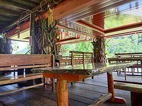 Mountain View Cottages & Villa Tangkahan
