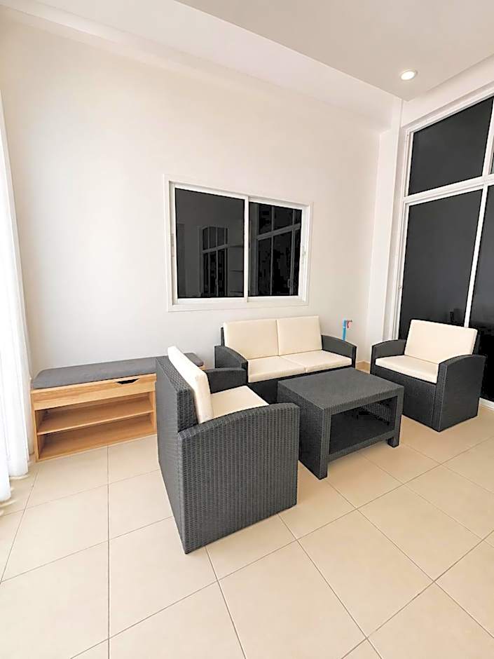 K2 Seaside Suites