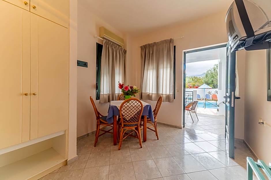 Kastro Studios Apartments