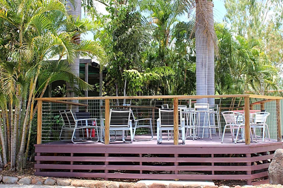 Aussie Outback Oasis Holiday Park