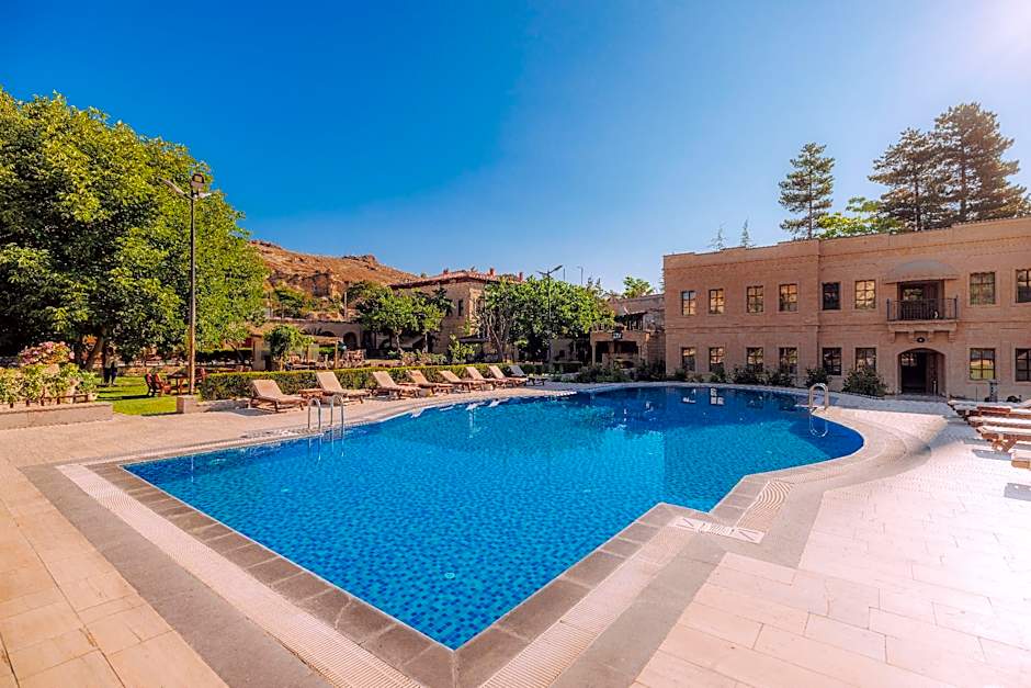 Melis Cave Hotel
