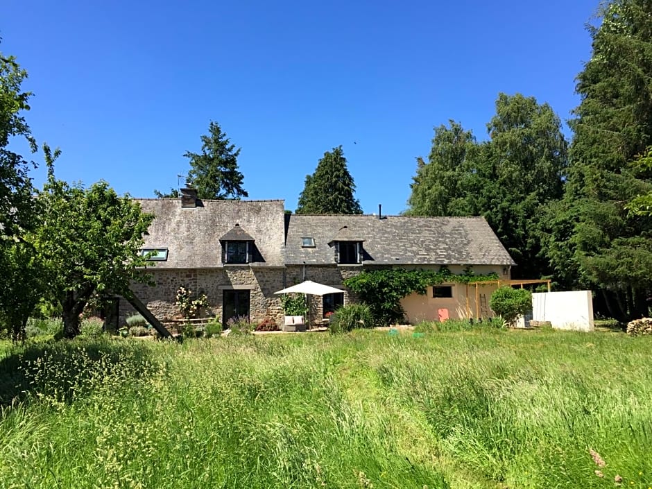 L'Hôtié de Brocéliande à Paimpont, au coeur des sites naturels et légendaires