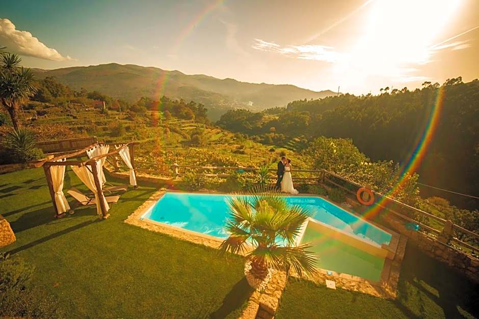 Casa Favo de Mel - Jacuzzi Privado & Lareira - Piscina