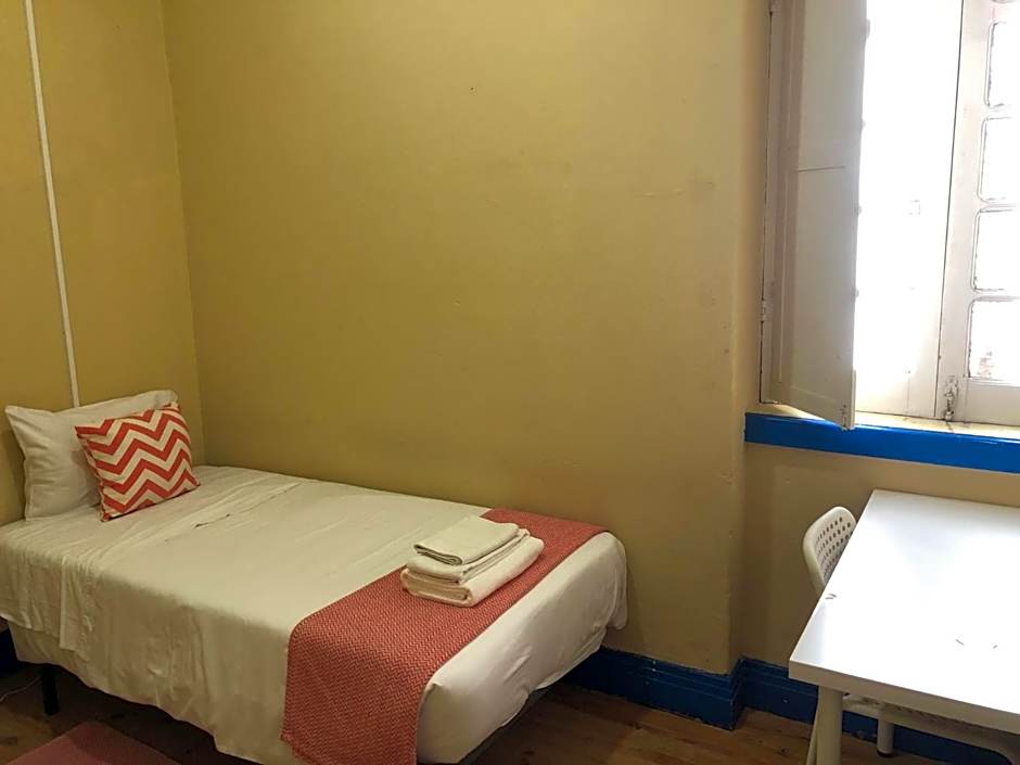 Aveiro Train Guesthouse