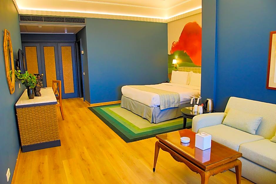 Warwick Palm Beach Hotel