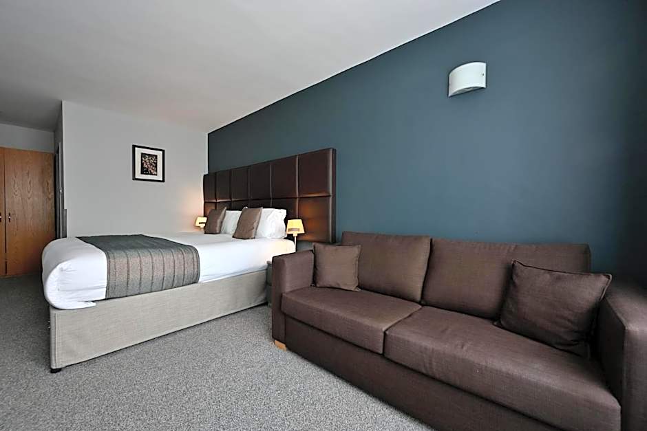 Kensington Court Hotel