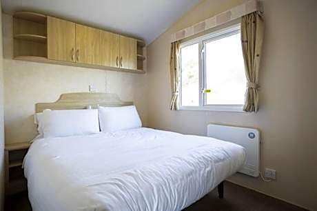 8 Berth Value Caravan Pet Free