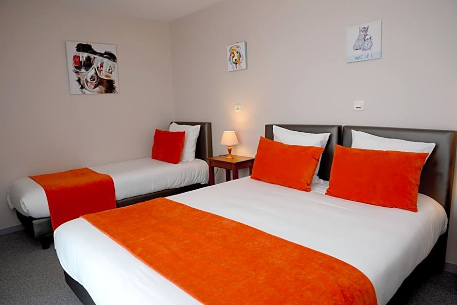 Hôtel Restaurant La Paix La Robe et le Palais