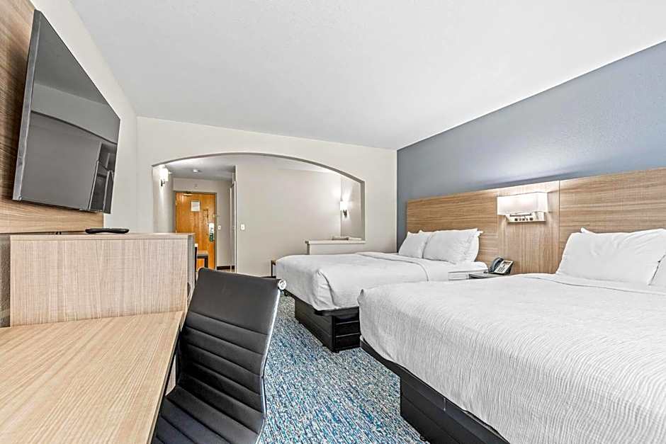 Quality Inn & Suites On The River