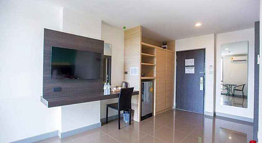 Clover Hotel Hatyai (SHA Extra Plus)