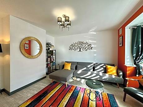 Sandringham House - Serene Escape Cottage