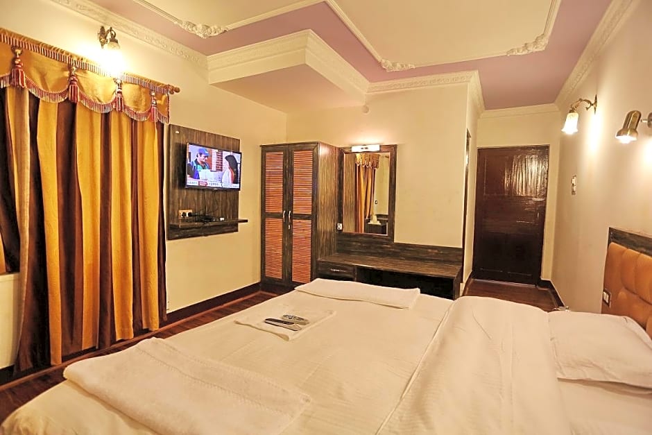 Hotel Ibni Kabeer Srinagar