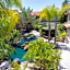California Suites Hotel